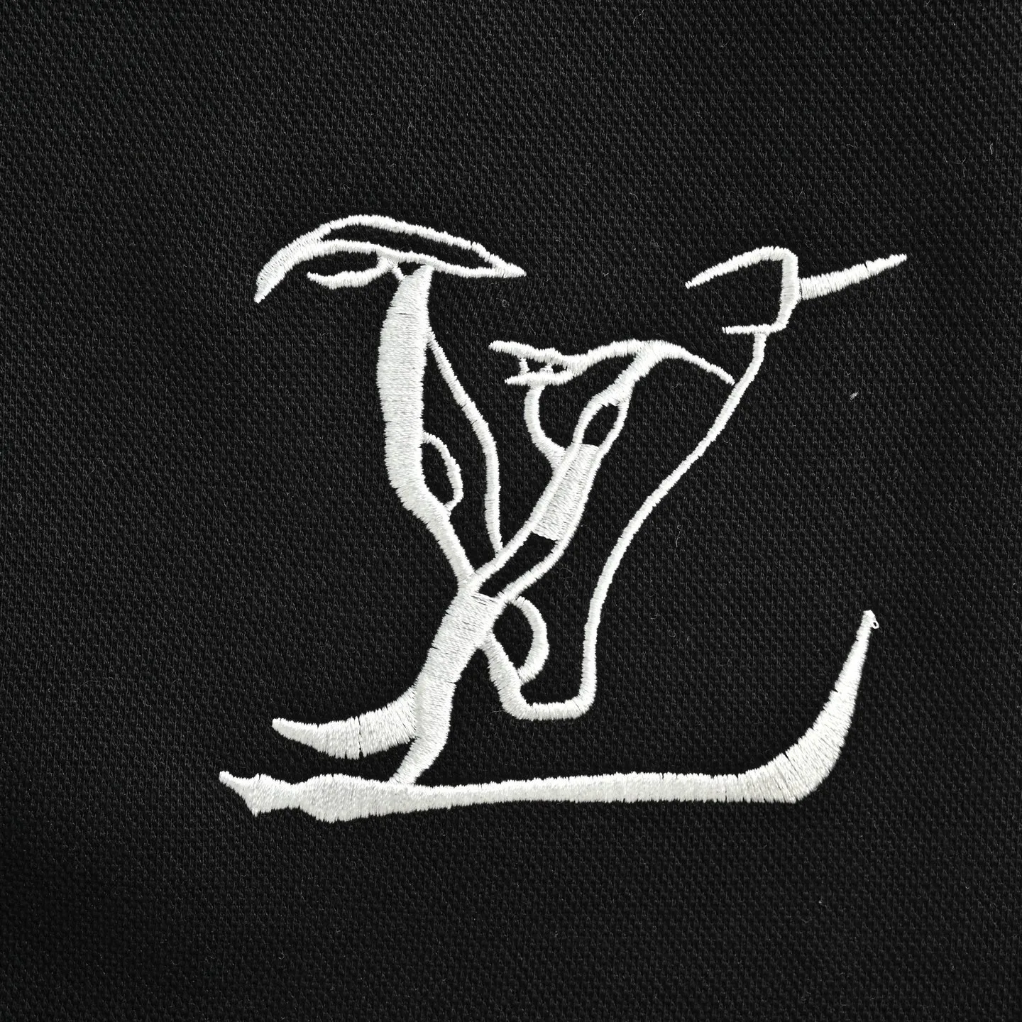 Louis Vuitton/Louis Vuitton double logo embroidered shorts